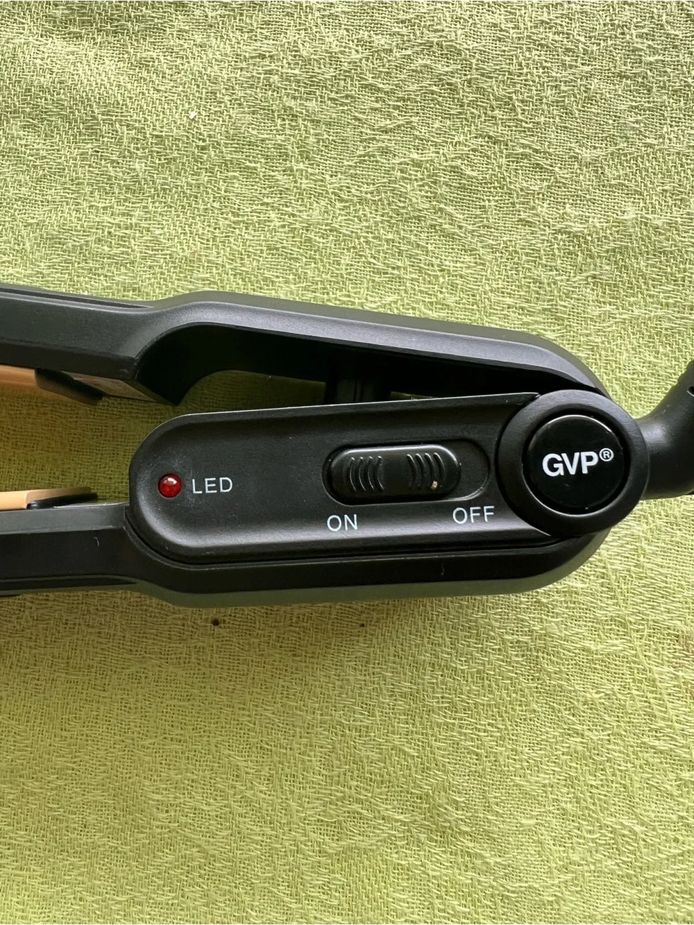 GVP Mini Flat Iron Hair Straightener in Black with ceramic Plates